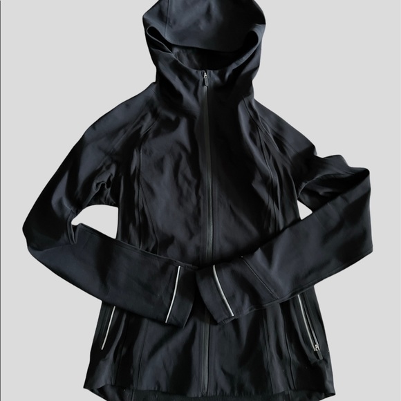 lululemon athletica Jackets & Blazers - Lululemon Cross Chill Jacket | Waterproof and Windproof